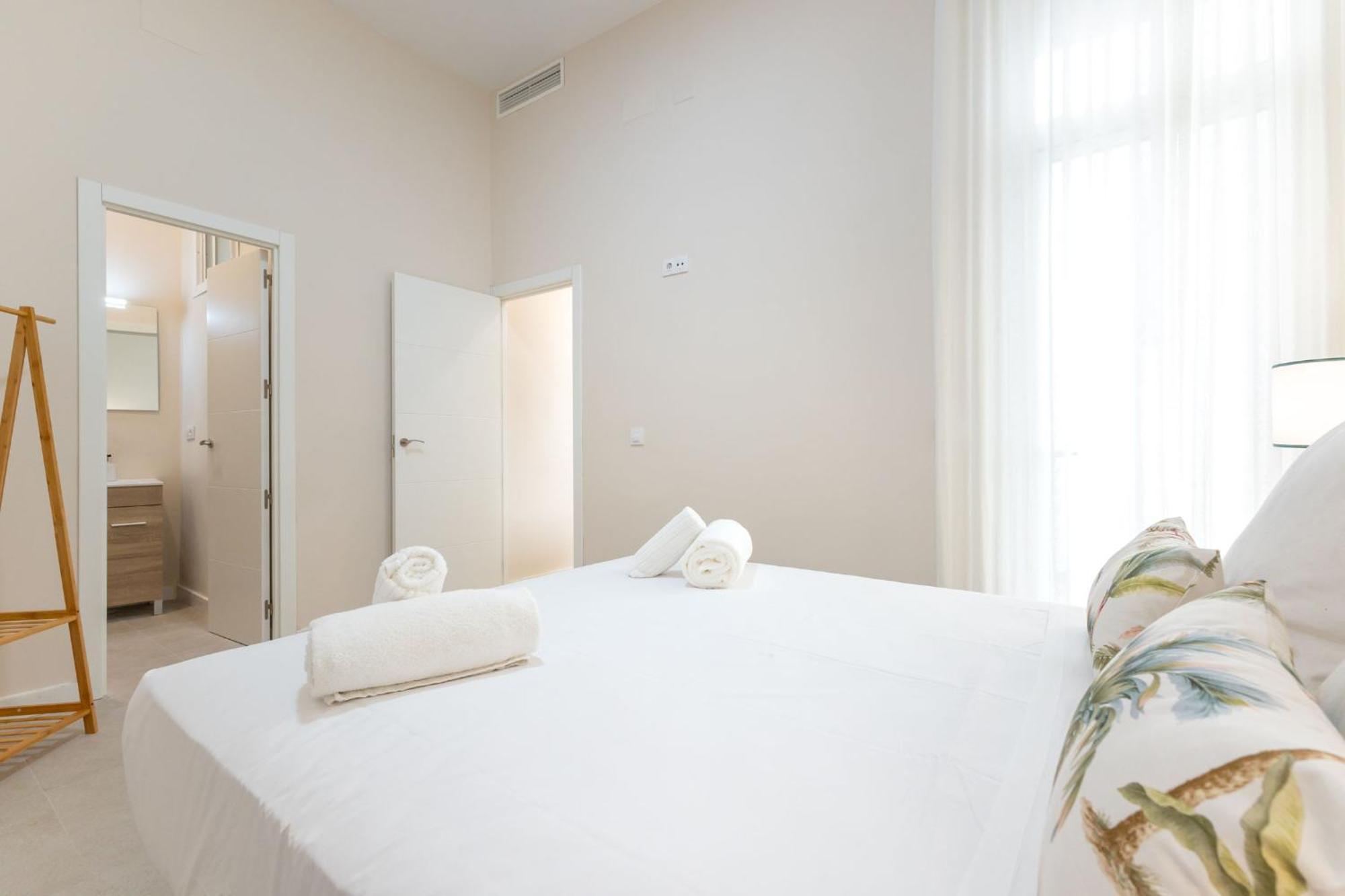 Rt41 Triana Deluxe Apartment Севиля Стая снимка